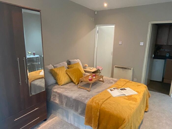Studio To Rent In Flat, Dale Road, Luton, LU1