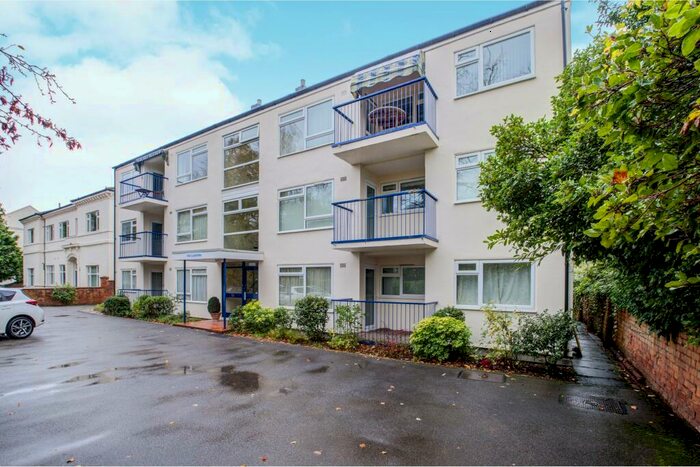 2 Bedroom Flat To Rent In Kenilworth Road, Leamington Spa, CV32