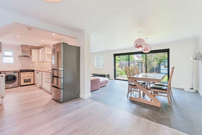 4 Bedroom Property To Rent In Lower Downs Road, London, SW20