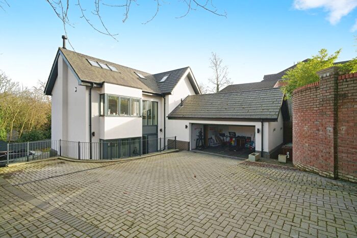 5 Bedroom Detached House For Sale In Hillvale, Standish, Wigan, WN1