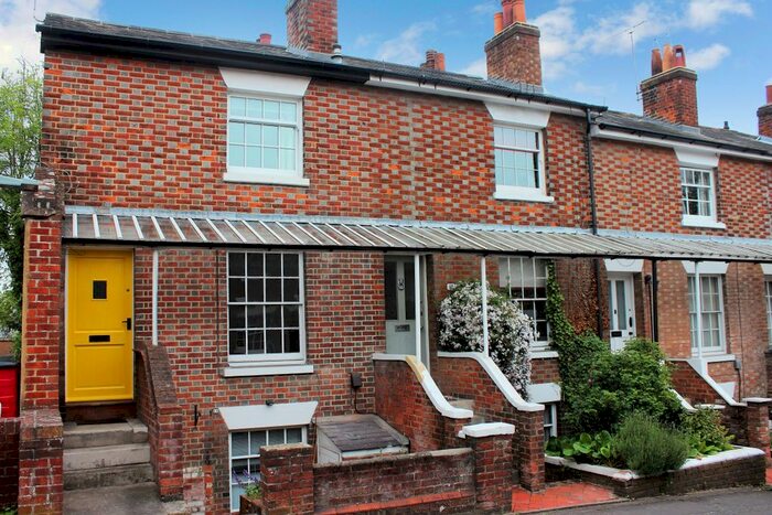 2 Bedroom End Of Terrace House To Rent In Newburgh Street, Winchester, SO23