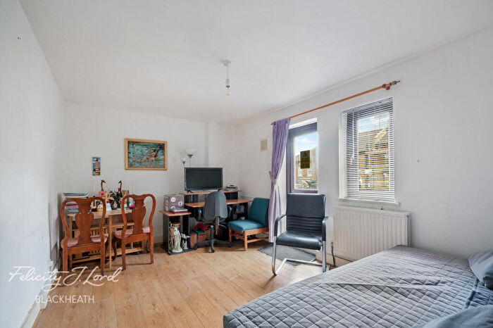 1 Bedroom Flat For Sale In Charlton Church Lane, London, SE7