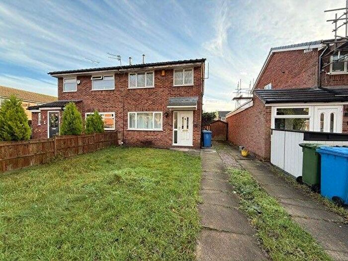 3 Bedroom Semi-Detached House For Sale In Tulip Close, Sale, M33