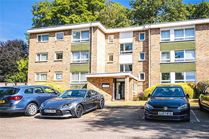 1 Bedroom Flat To Rent In By The Wood, Watford, Hertfordshire, WD19