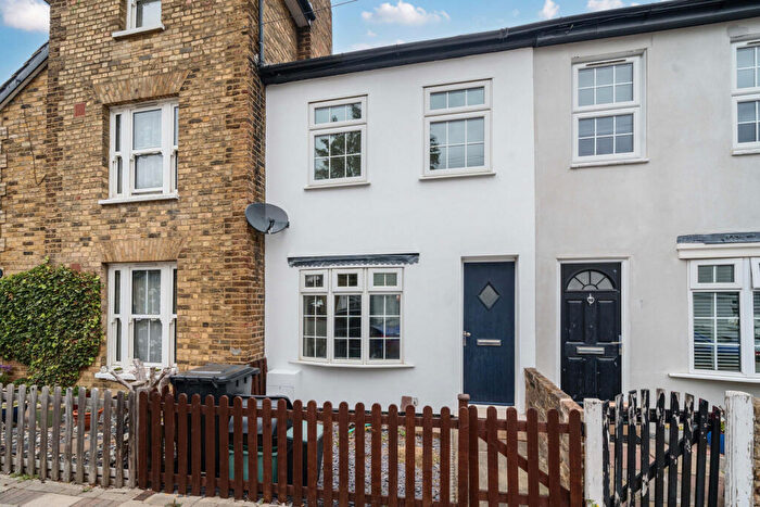 2 Bedroom Terraced House For Sale In Freelands Grove, Bromley, BR1