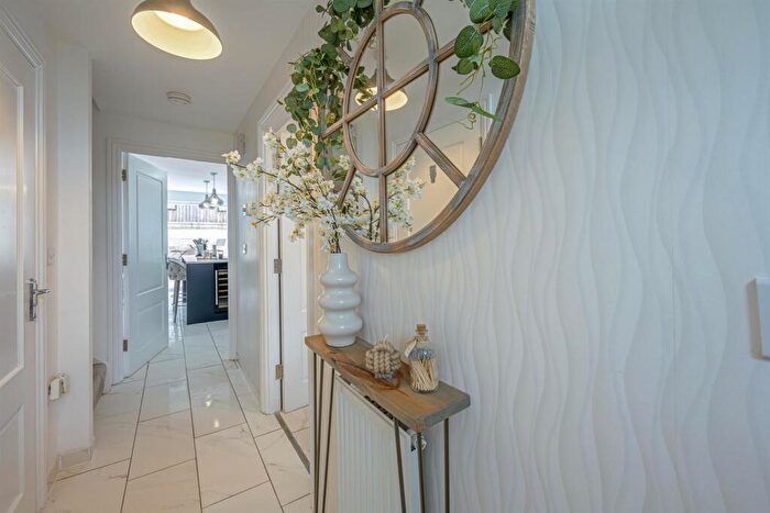 4 Bedroom Town House For Sale In The Breeze, Brierley Hill, DY5