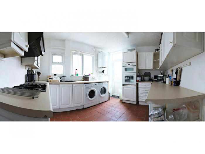 5 Bedroom Terraced House To Rent In Cosmeston Street, Cardiff, CF24