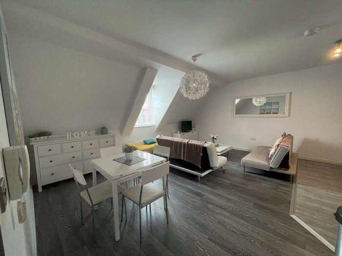 1 Bedroom Apartment To Rent In Flat, Priestgate, Peterborough, PE1