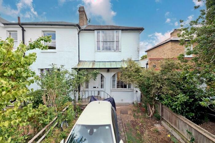 2 Bedroom Property To Rent In Mostyn Road, London, SW19