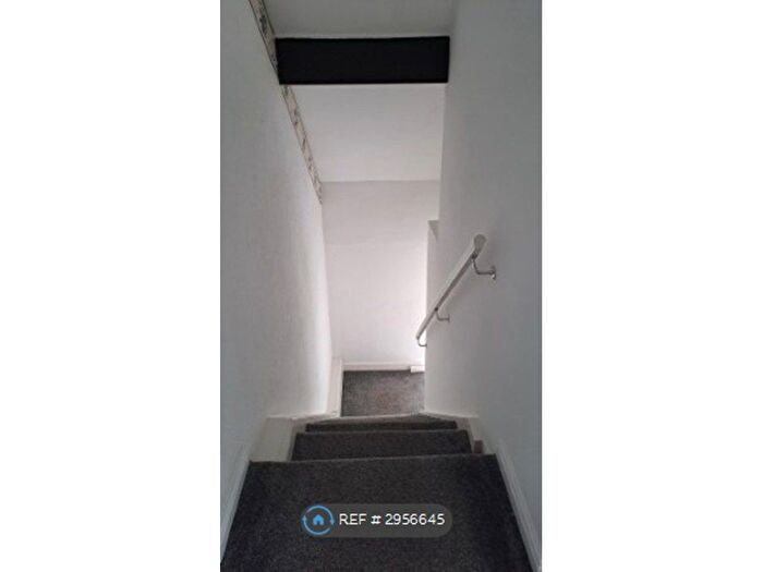 1 Bedroom Flat To Rent In Blackburn Brow, Chorley, PR6