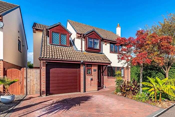 5 Bedroom Detached House For Sale In Cucklington Gardens, Muscliff, Bournemouth, BH9