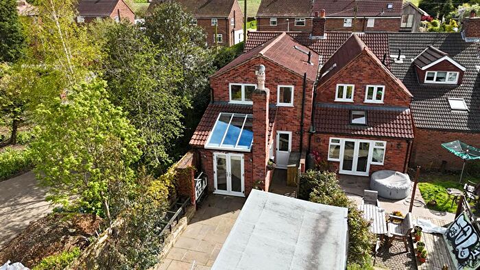 3 Bedroom End Of Terrace House For Sale In High Street, Wootton, Ulceby, DN39