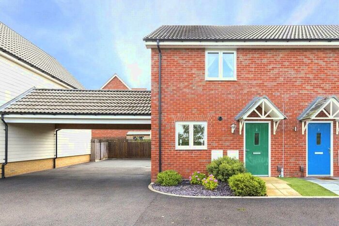 2 Bedroom Semi-Detached House To Rent In Elmbrook Close, Basildon, Essex, SS14