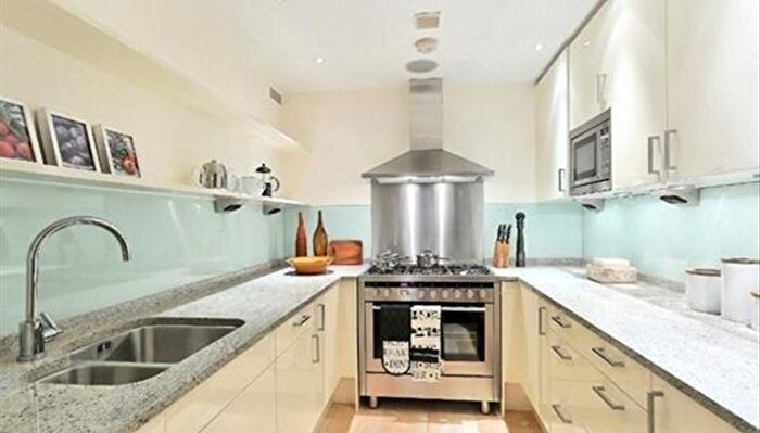 1 Bedroom Flat To Rent In Young Street, Kensington, W8