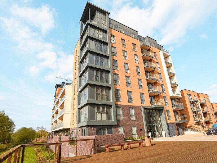 1 Bedroom Apartment To Rent In Skylark House, Drake Way, Reading, RG2
