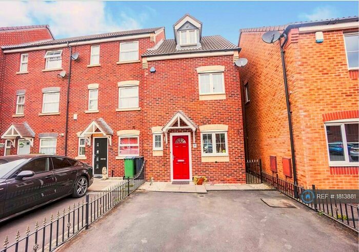 3 Bedroom End Of Terrace House To Rent In Anchor Drive, Tipton, DY4