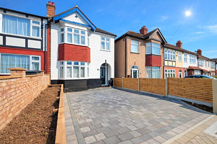 3 Bedroom End Terrace House For Sale In Priestfield Road, London, SE23