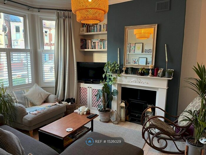 4 Bedroom Terraced House To Rent In Kellino Street, London, SW17