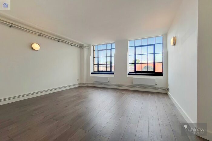 2 Bedroom Flat To Rent In Tyssen Street, London, E8