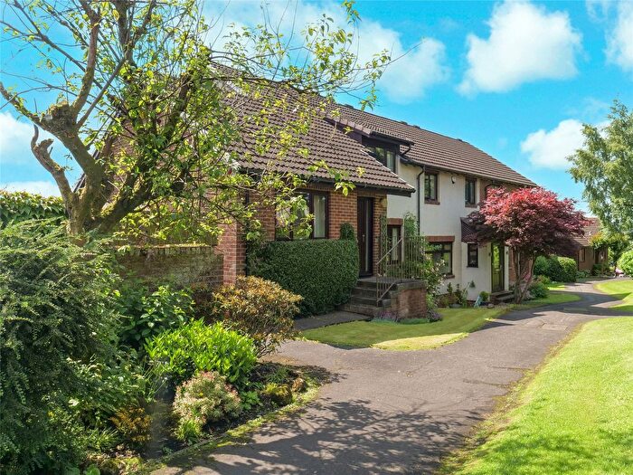 3 Bedroom End Terrace House For Sale In Finlay Rise, Milngavie, Glasgow, East Dunbartonshire, G62