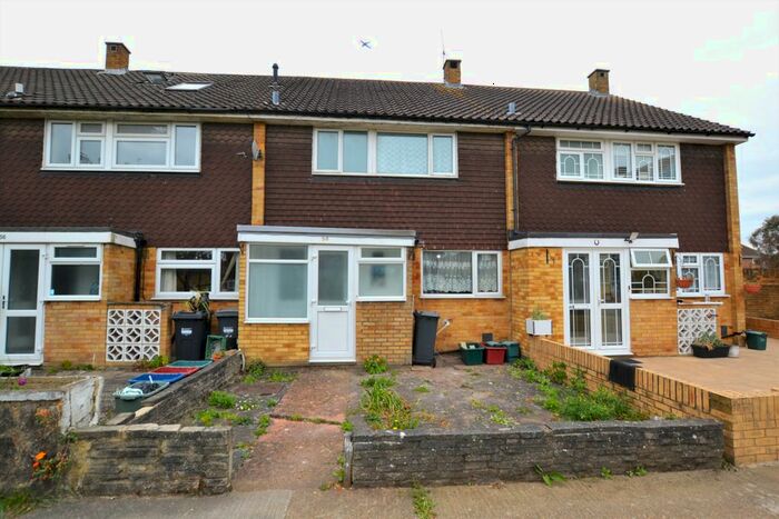 3 Bedroom Terraced House To Rent In Beresford Gardens, Hounslow, TW4