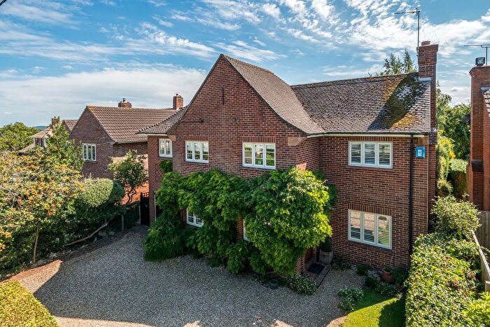 4 Bedroom Detached House For Sale In Jeffreys Way, Taunton, TA1