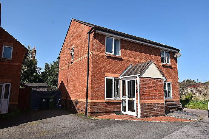 2 Bedroom Semi Detached House For Sale In Rews Meadow, Pinhoe, Exeter, EX1