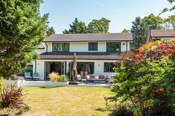 4 Bedroom Detached House For Sale In College Avenue, Epsom, KT17