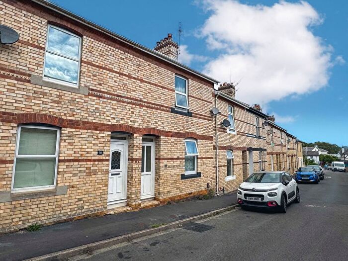 3 Bedroom Terraced House For Sale In Hillmans Road, Newton Abbot, TQ12