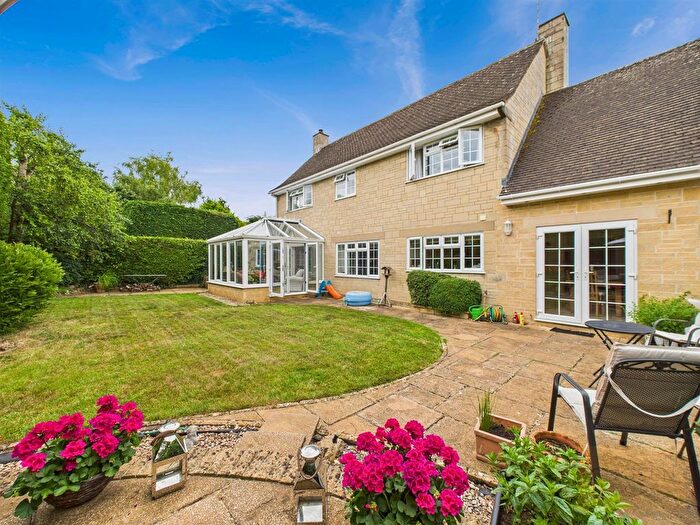 4 Bedroom Detached House For Sale In The Farthings, Withington, Cheltenham, GL54
