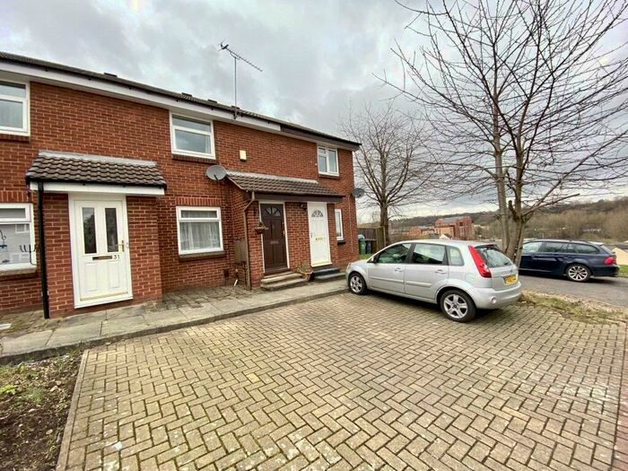 2 Bedroom Terraced House To Rent In Duxbury Rise, Leeds, West Yorkshire, LS7