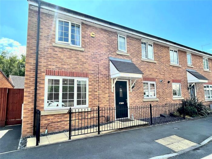 2 Bedroom Semi-Detached House To Rent In Woodside, Kingshurst, Birmingham, B37