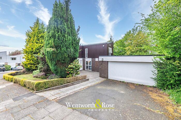 4 Bedroom Detached House For Sale In Mapperley Gardens, Moseley, Birmingham, B13