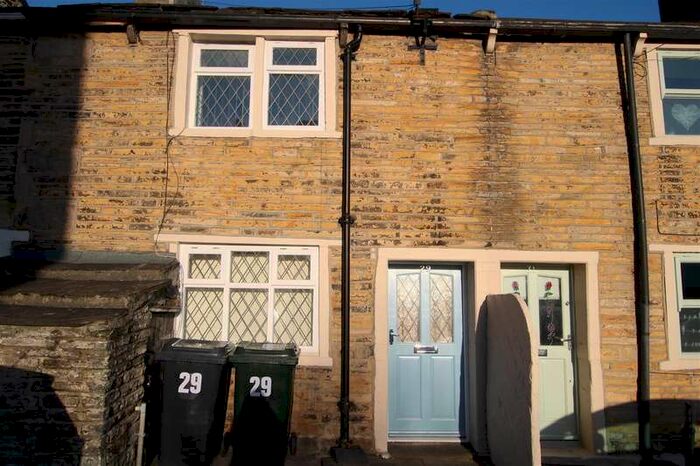 1 Bedroom Cottage To Rent In Stony Lane, Eccleshill, Bradford, BD2