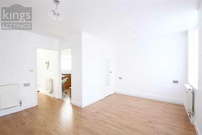 Studio To Rent In Old Church Road, London, E1