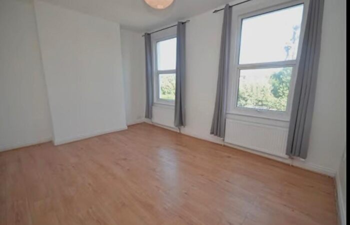 4 Bedroom Terraced House To Rent In Bellendon Road, Peckham, London, SE15