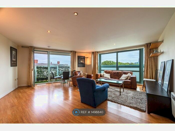 2 Bedroom Flat To Rent In Paton Close, London, E3