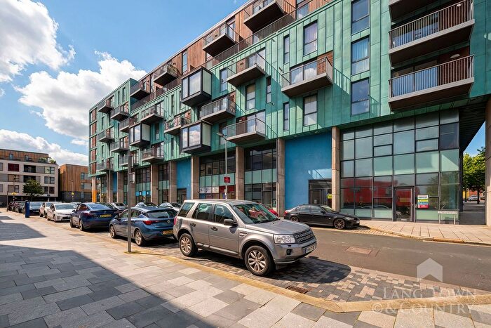 1 Bedroom Flat For Sale In Phoenix Street, Millbay, Plymouth, PL1