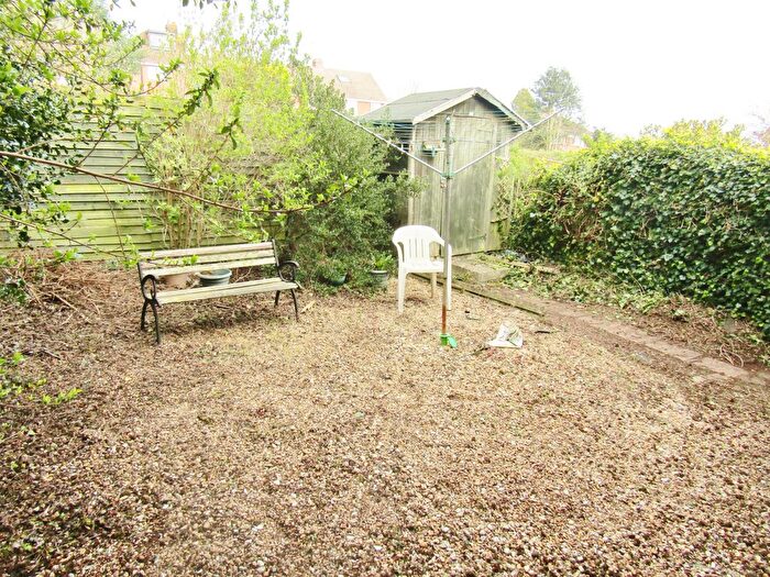2 Bedroom Flat To Rent In Beacon Lane, Exeter, EX4