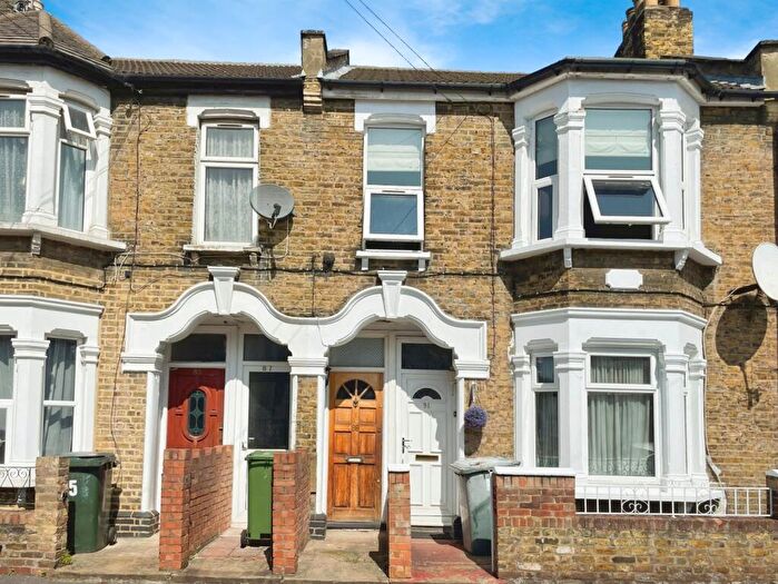 1 Bedroom Apartment To Rent In Cambus Road, London, E16