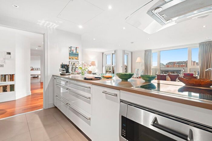 2 Bedroom Flat To Rent In Dolphin House, Lensbury Avenue, SW6