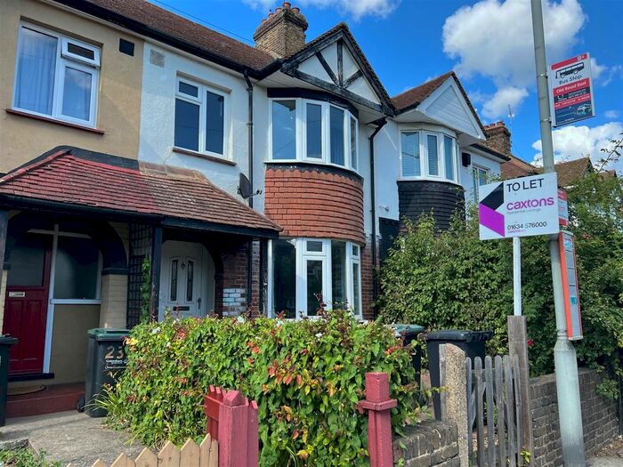 3 Bedroom Terraced House To Rent In Old Road East, Gravesend, DA12