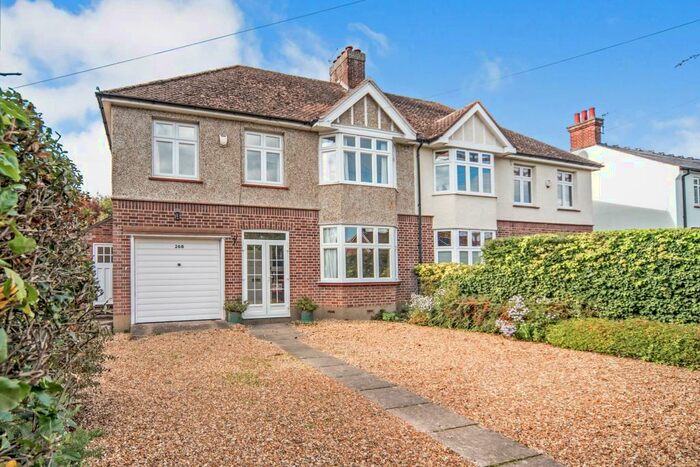 4 Bedroom Semi-Detached House To Rent In Kimbolton Road, MK41