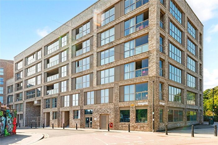 1 Bedroom Flat For Sale In White Post Lane, London, E9