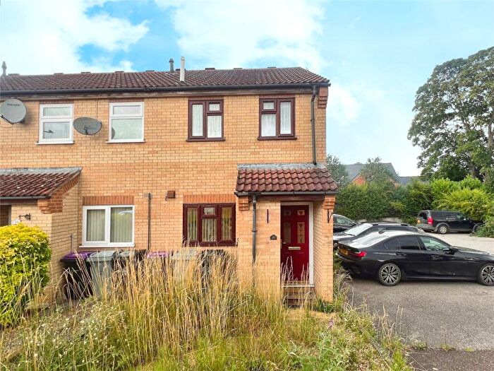 2 Bedroom End Of Terrace House For Sale In Austerby Close, Bourne, Lincolnshire, PE10