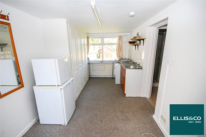 Studio To Rent In Hendon Way, Childs Hill, NW2