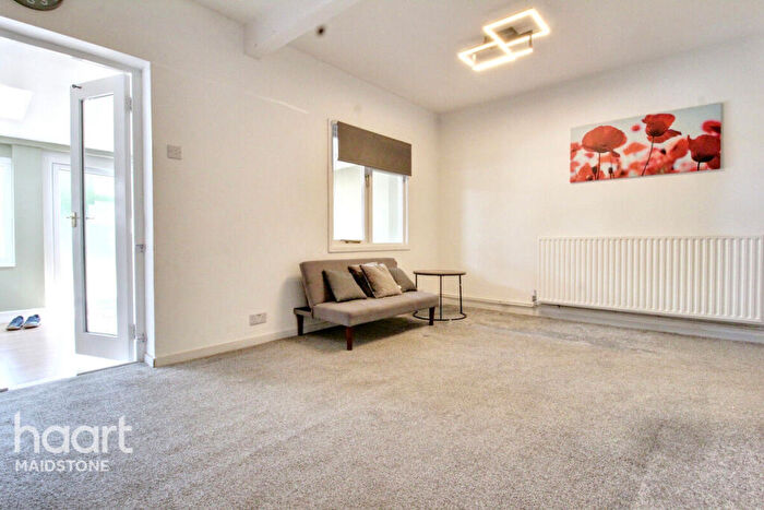 4 Bedroom Bungalow To Rent In Loose Road, Maidstone, ME15