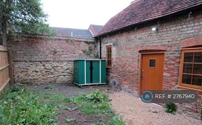 1 Bedroom Flat To Rent In The Annexe, Newport Pagnell, MK16