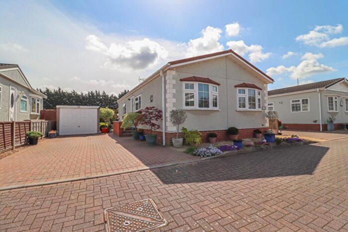 2 Bedroom Park Home For Sale In Hardwick Road, King's Lynn, Norfolk, PE30