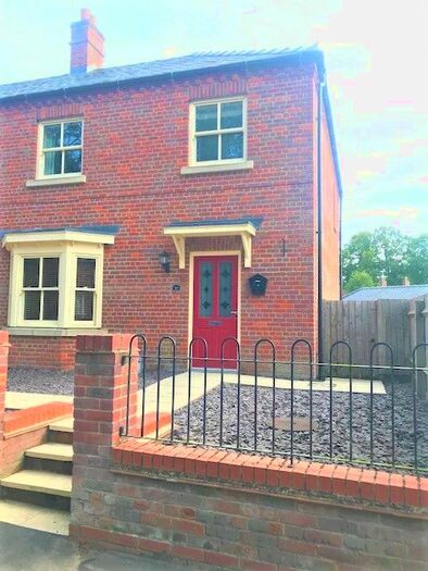 3 Bedroom End Of Terrace House To Rent In The Becks, Horncastle, Lincoln, LN9